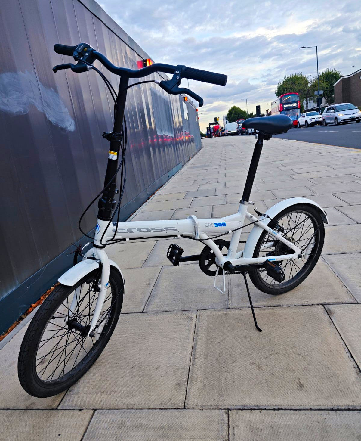 Cross CRF300 20in Folding Bike 7-Speed V-Brake White
