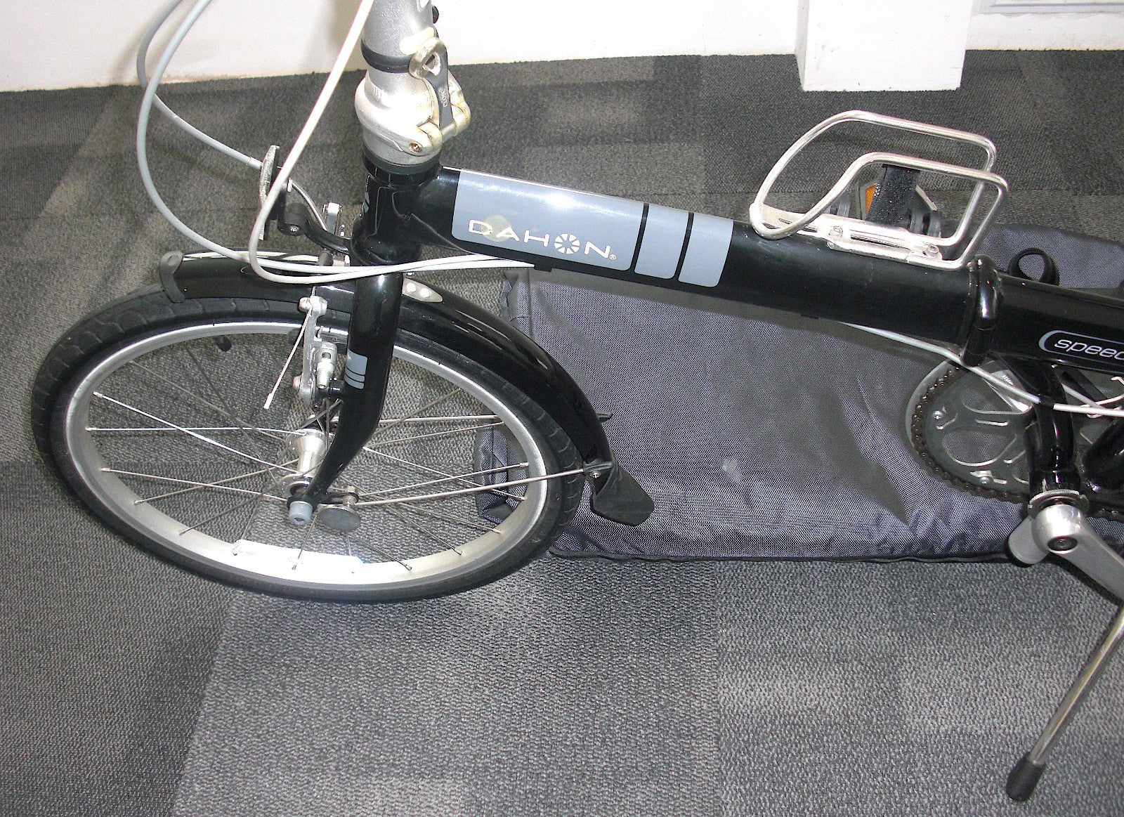 Dahon Speed 1430 D7 (7-speed) Folding Bike + Dahon Full Size Bag