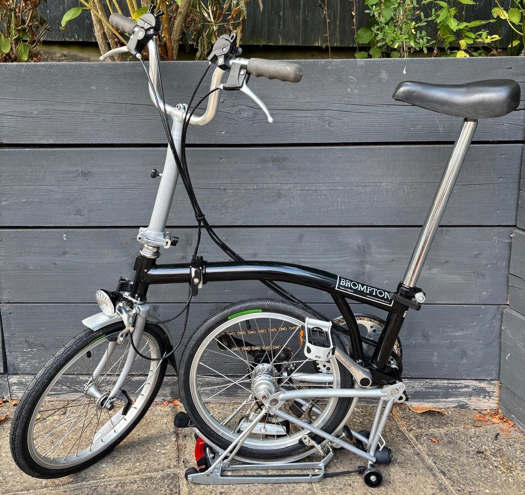Brompton M6R C Line Explore 6 Speed Hardly Used in Excellent Condition