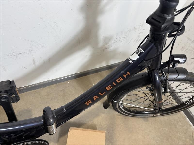 Raleigh Stow-E-Way 20" Folding Bike - Missing Battery