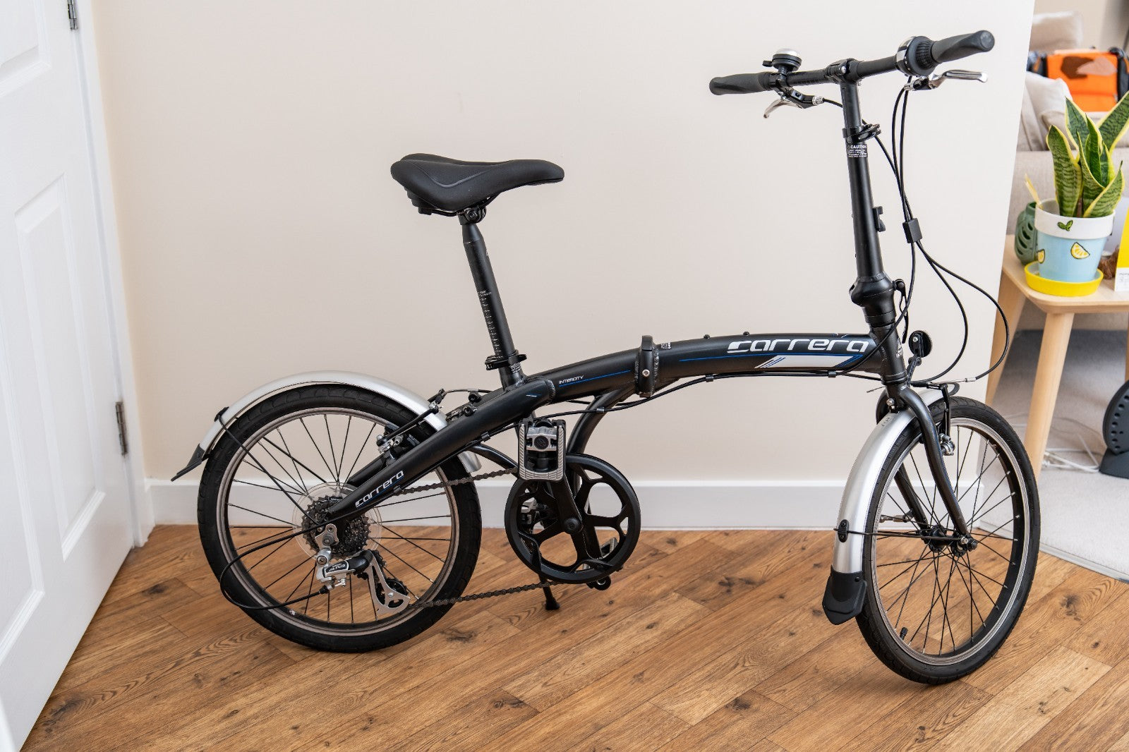 Carrera Intercity Folding Bike 20”wheels 8 Speed Shimano