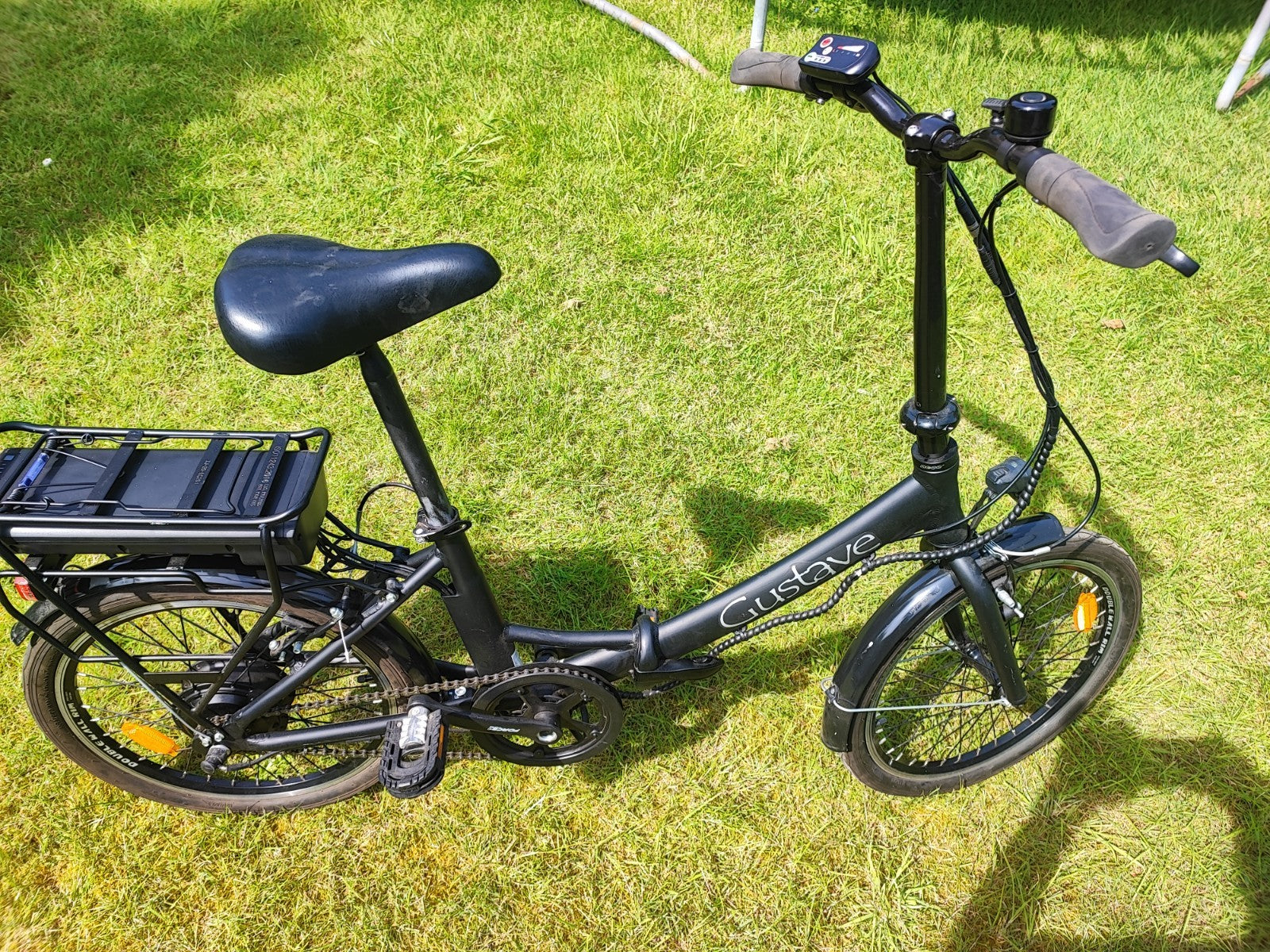 FOLDING BIKES HIS AND HERS both with Chargers and Keys
