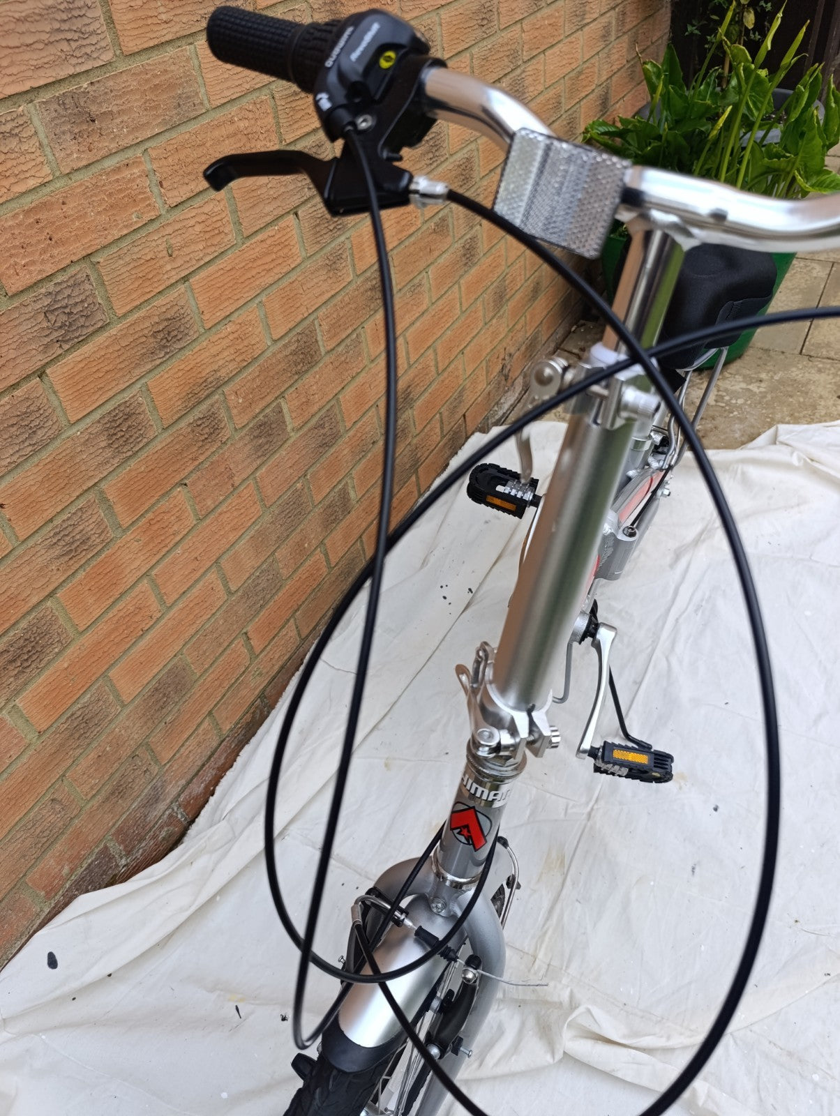 Ammaco Pakka Lite 20 Inch Wheel 6 Speed Alloy Folding Bike Silver