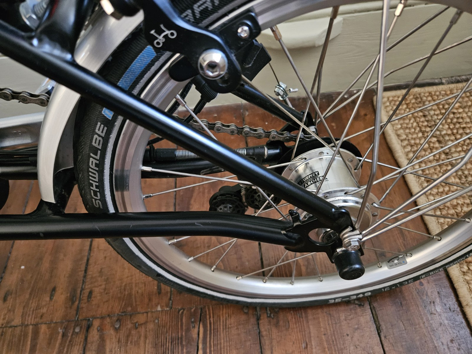 2021 Brompton M3L 3-Speed Folding Bike – Black – Exceptionally Lightly Used