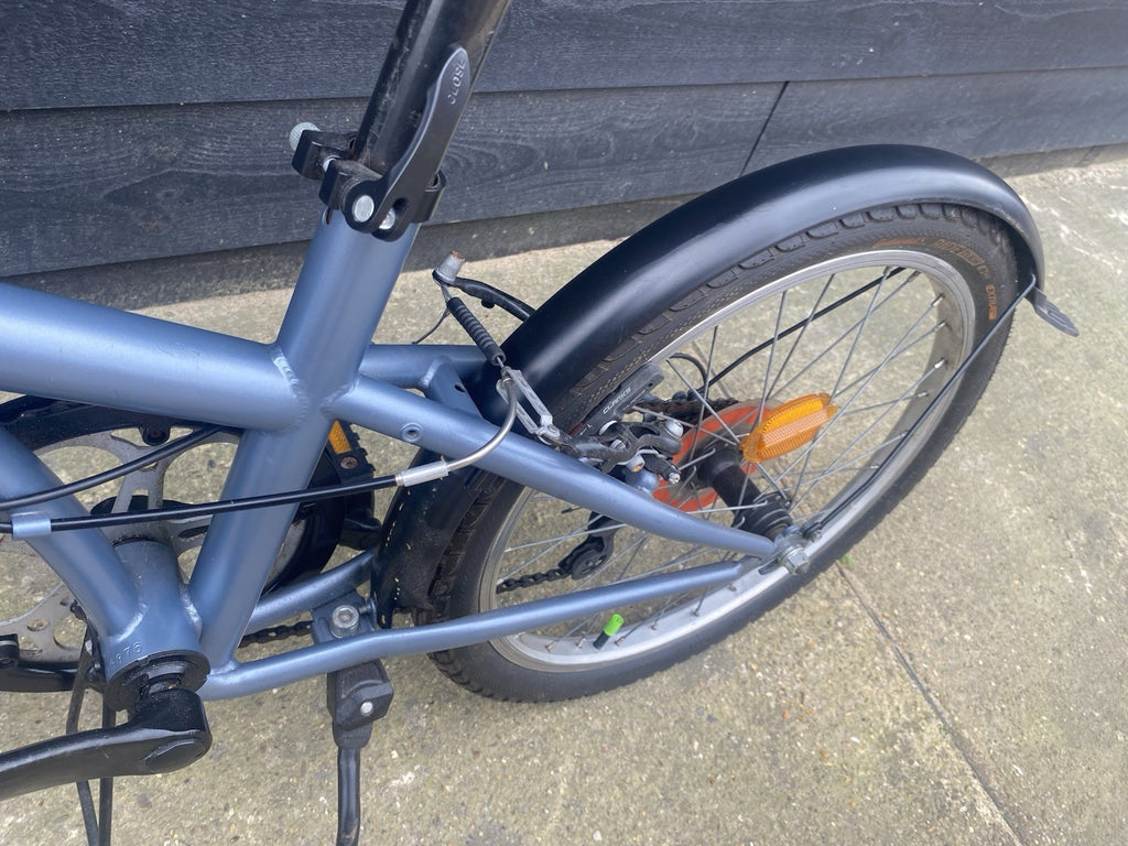 B TWIN FOLDING BIKE 2018 EXCELLENT CONDITION