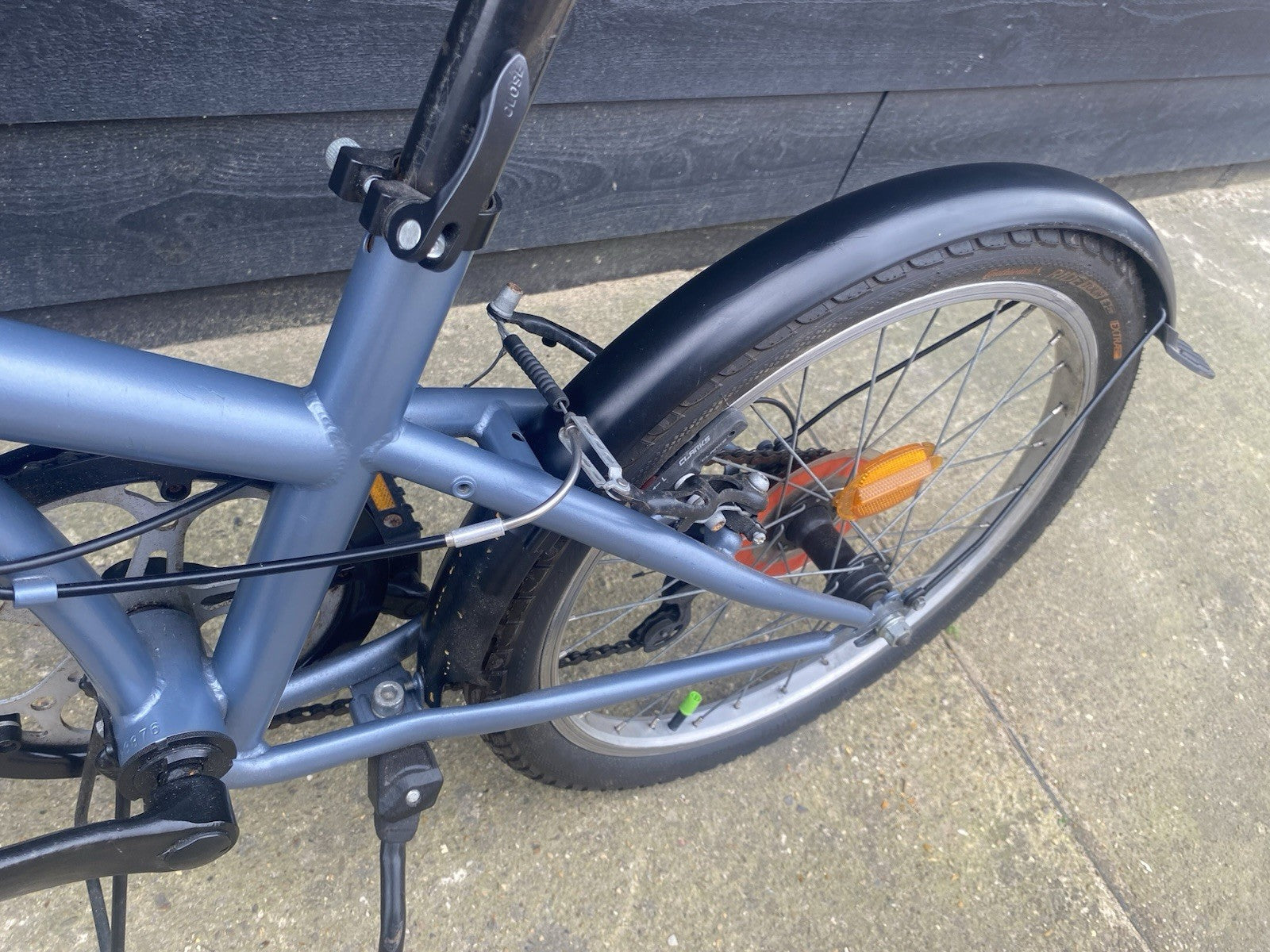 B TWIN FOLDING BIKE 2018 EXCELLENT CONDITION