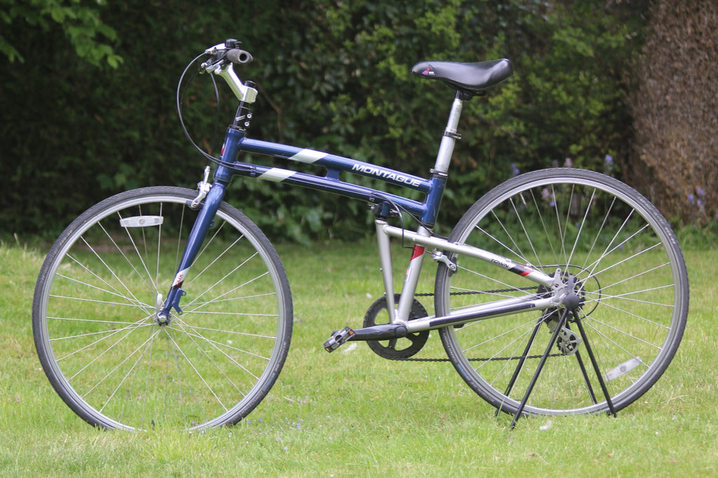 MONTAGUE TOWN,FOLDING 7 SPEED CITY BICYCLE.