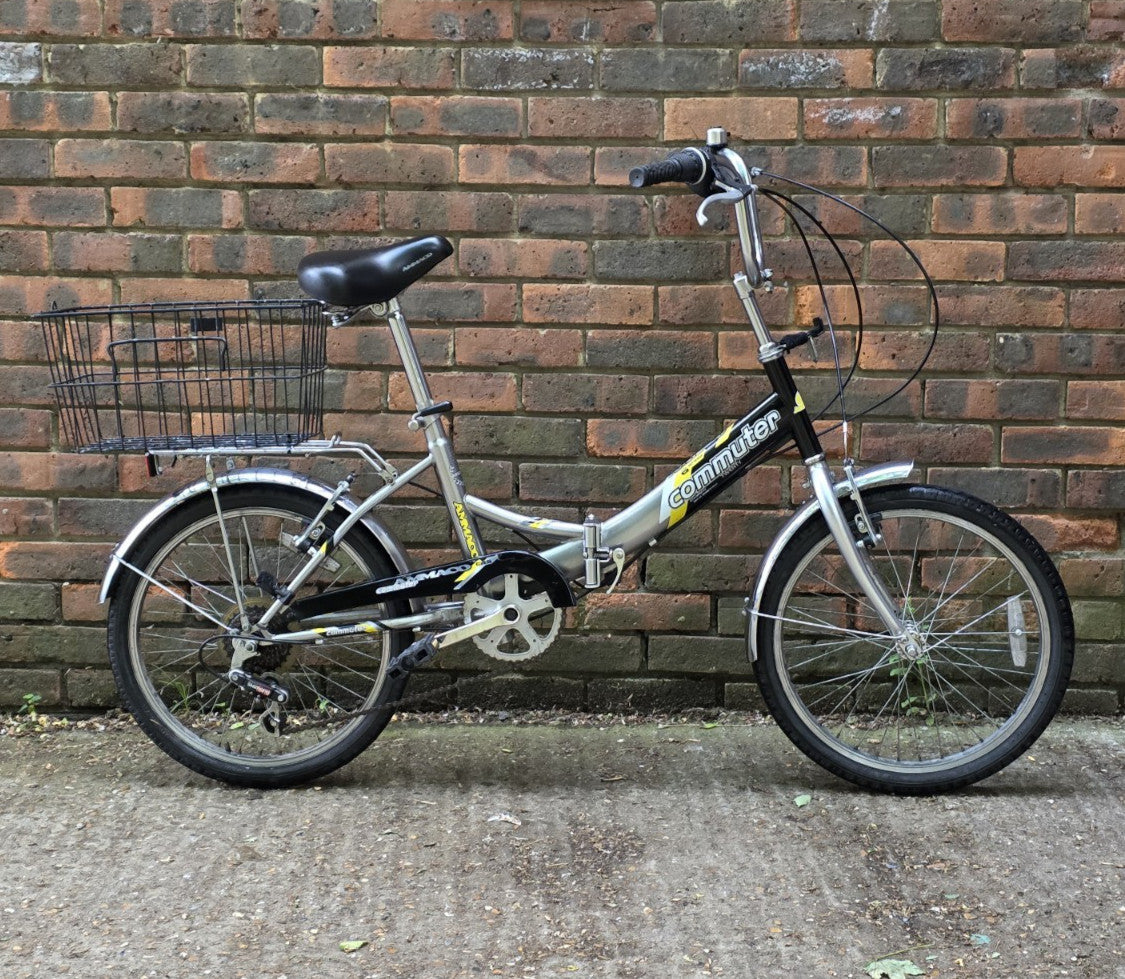 AMMACO COMMUTER TWENTY FOLD UP BIKE w/ REAR BASKET / 20" WHEELS / 33cm FRAME