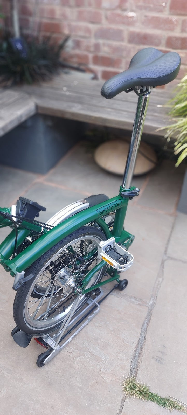 Brompton M6R C Line British Racing Green Excellent Cond less than 90 miles