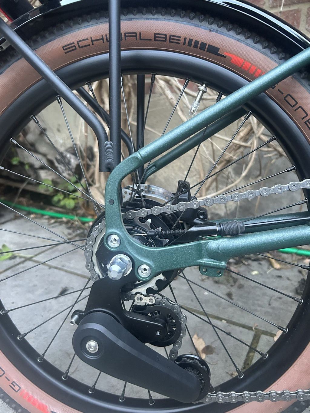 NEW Brompton G Line Green - L 20in Wheels Mechanical Disc Brakes Rack
