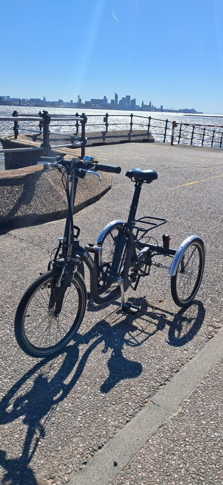 Di Blasi R32 Adult Folding Tricycle (compact folded) Excellent condition.