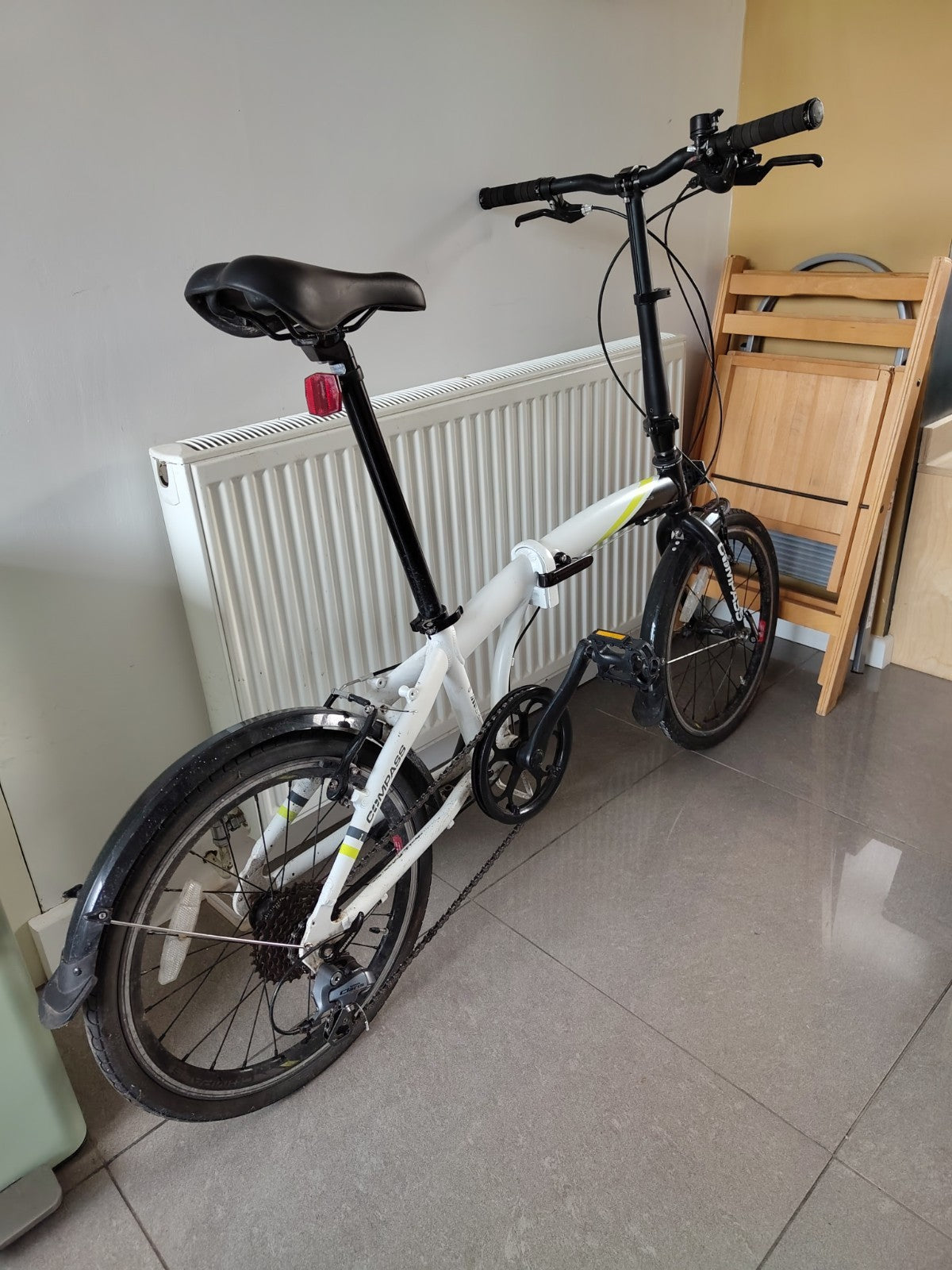 Compass 20in Folding Bike White/Black Flat Bar Shimano Claris Gears V-Brakes