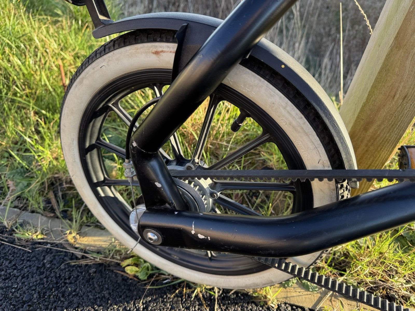 Vintage Strida Folding Bike Collectable Unusual Design w Rubber Drive Belt
