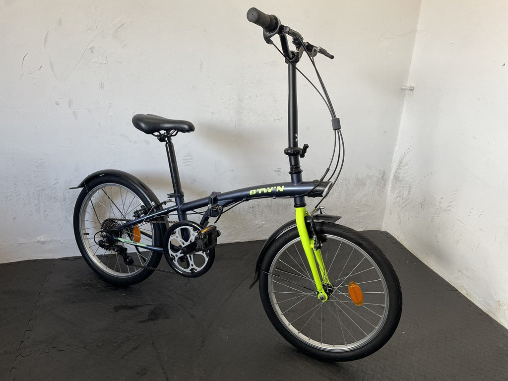 B Twin Tilt 120 Folding Bike 20 Inch Wheels. 6 Speed Matt Navy And Neon.