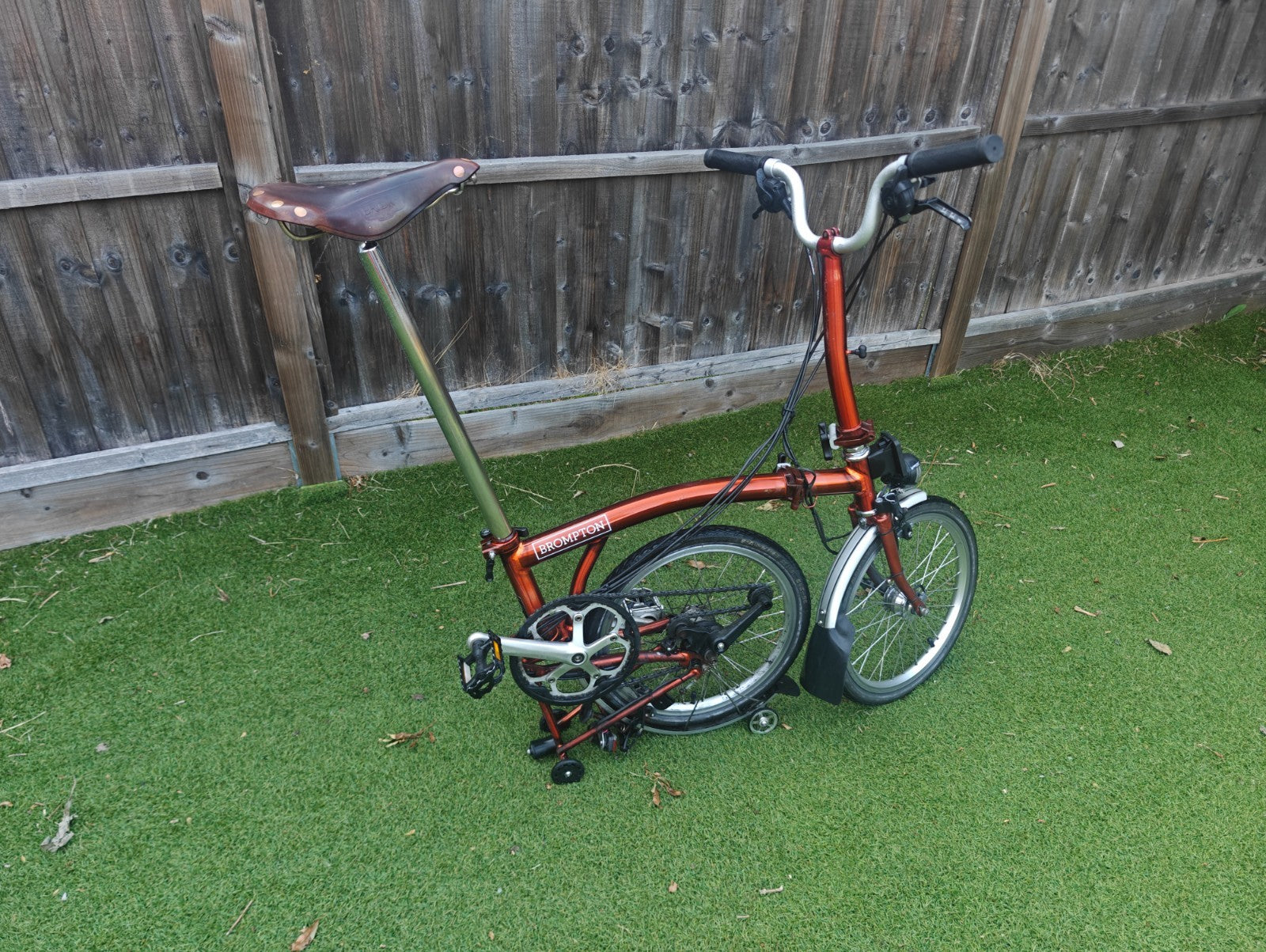 Brompton M6L 2019 Flame Lacquer Folding Bike – 6 Speed, Dynamo Lights. London