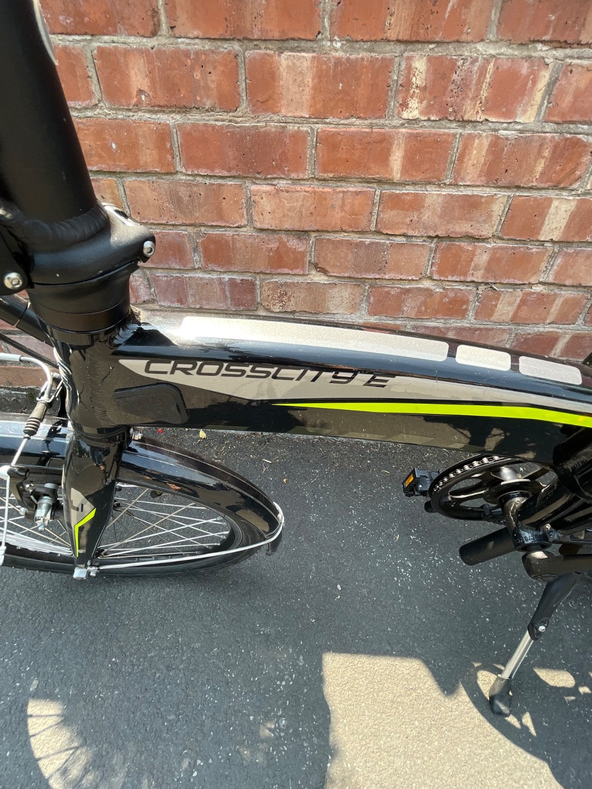 Carrera Crosscity E folding bike , 20'' wheels, black/green