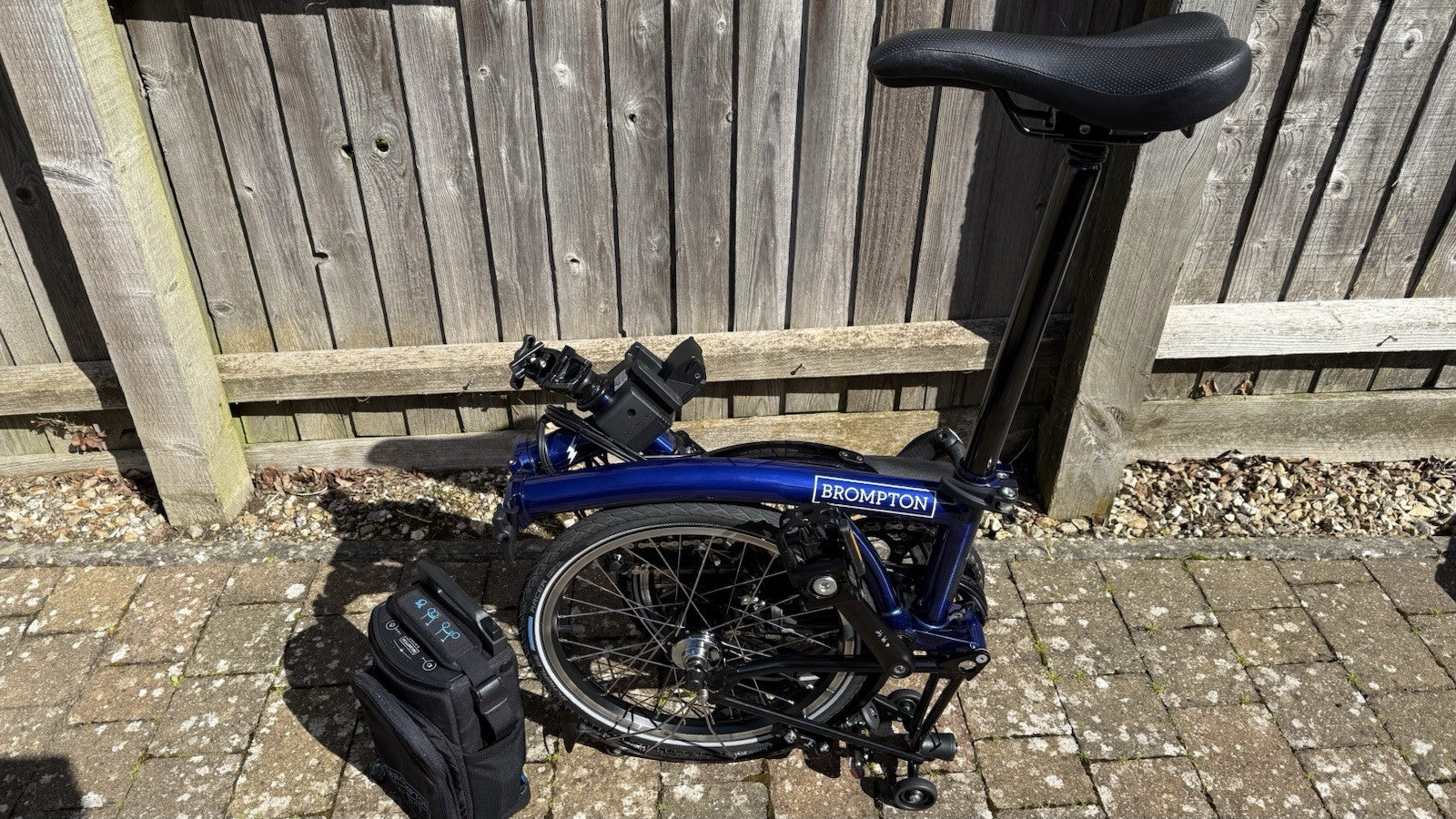 Brompton C Line M6L Bolt Blue e-Folding Bike - Excellent Condition