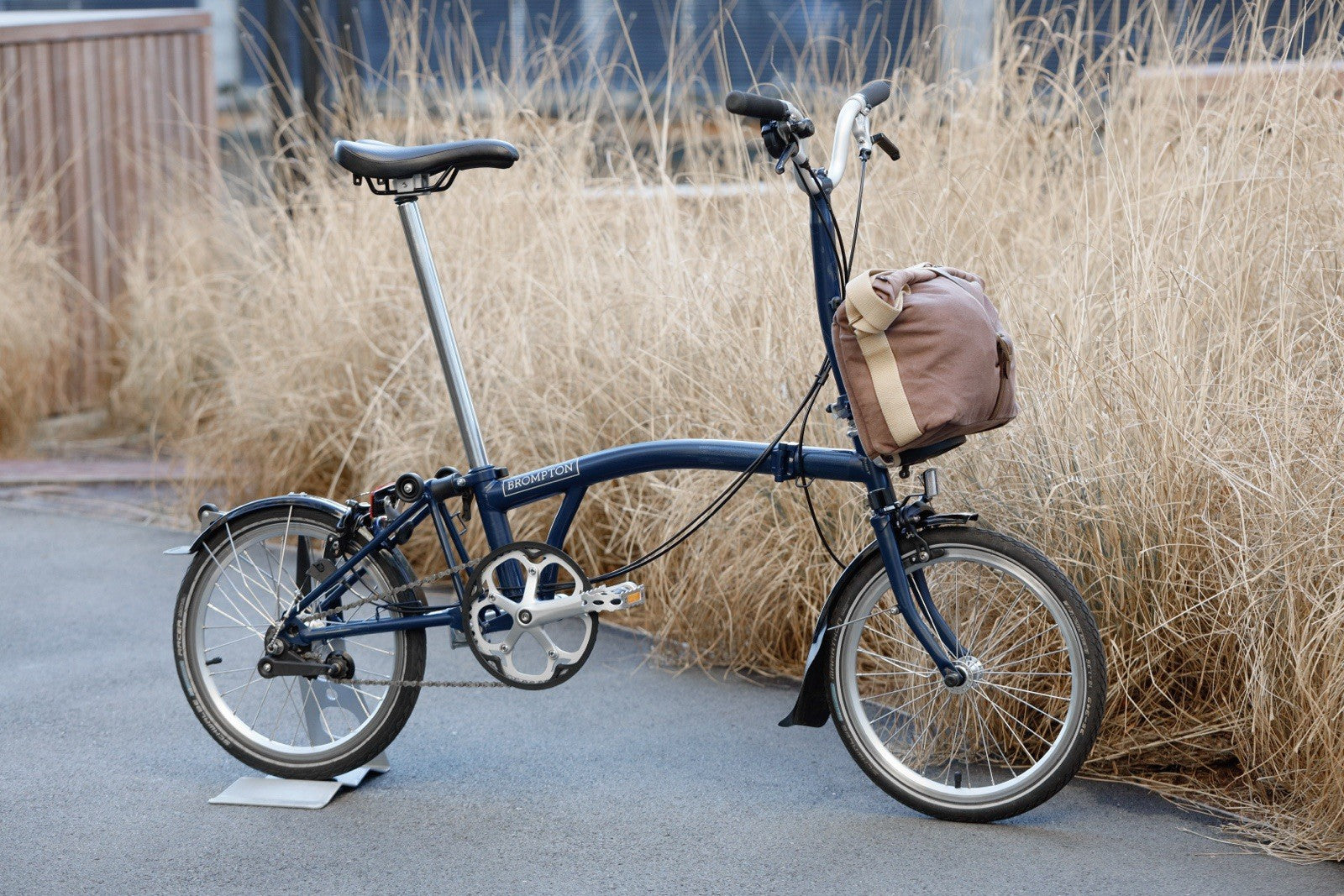 Folding Bicycle Brompton M3L 2019 Navy Blue Extra Front Bag Excellent Condition