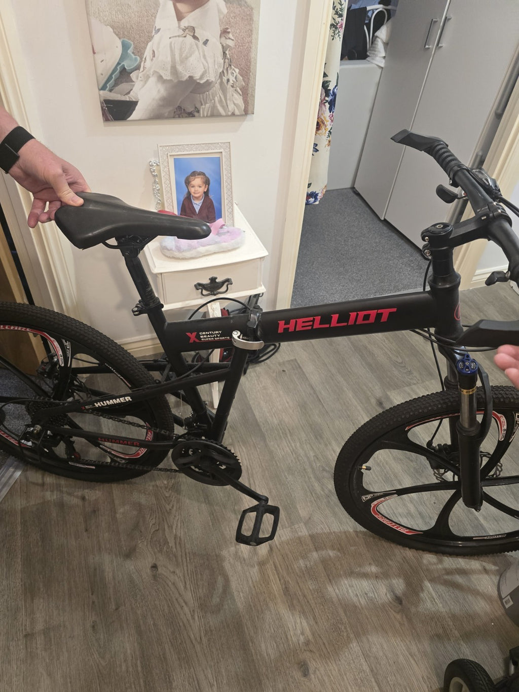 HELLIOT Hummer Mountain Bike 26in Folding Black/Red.