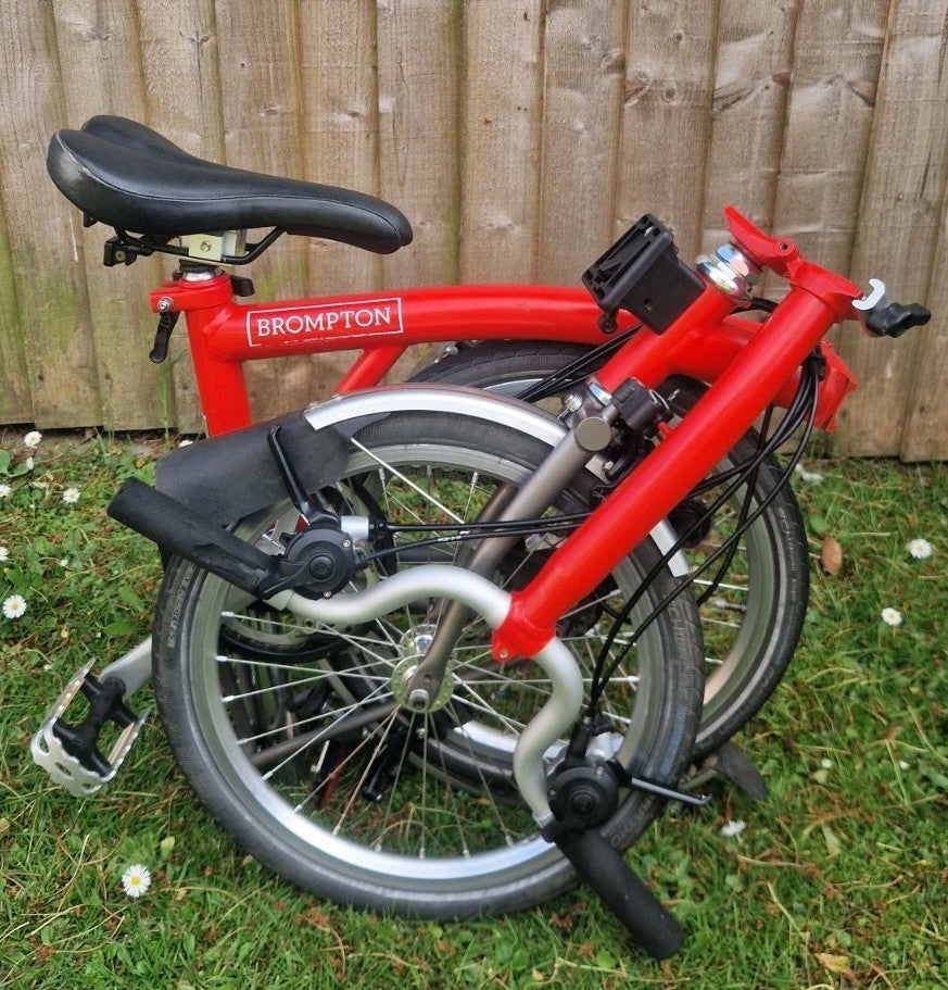 Brompton M6L Superlight Titanium 6 Speed - Red - Very Good Condition