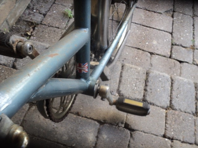 RARE Dawes Vintage Folding 3 SPEED Bicycle WITH BROOKS SADDLE in need of TLC.