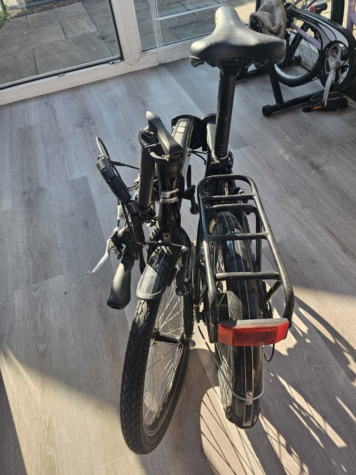Carrera Cross City-Folding Bike 20" wheels very good condition
