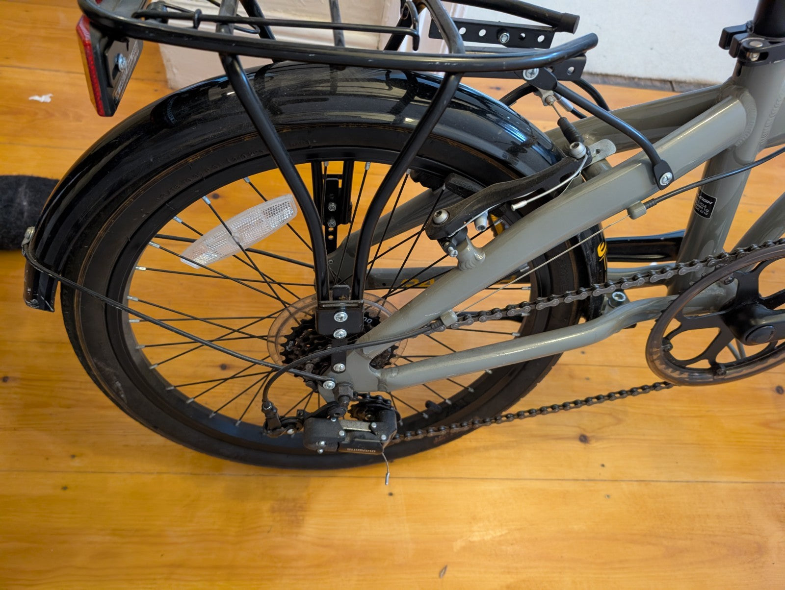 Raleigh Evo 2 Folding Bike 7-Speed Shimano Gears Grey