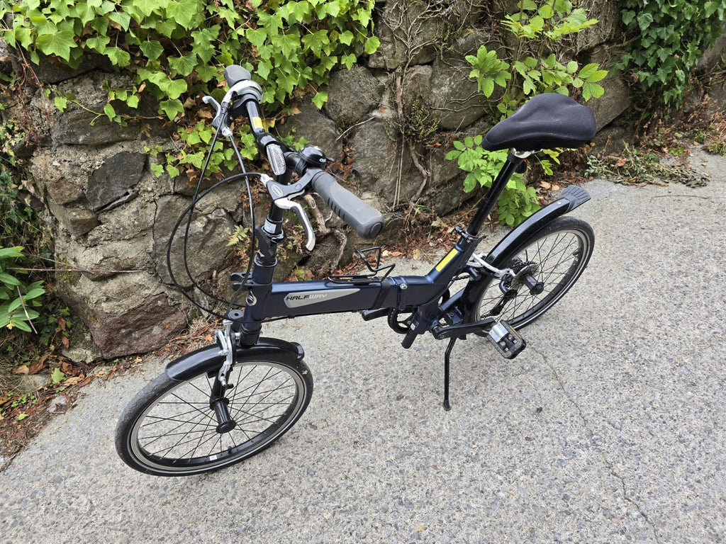 Giant Halfway Folding Bicycle Bike