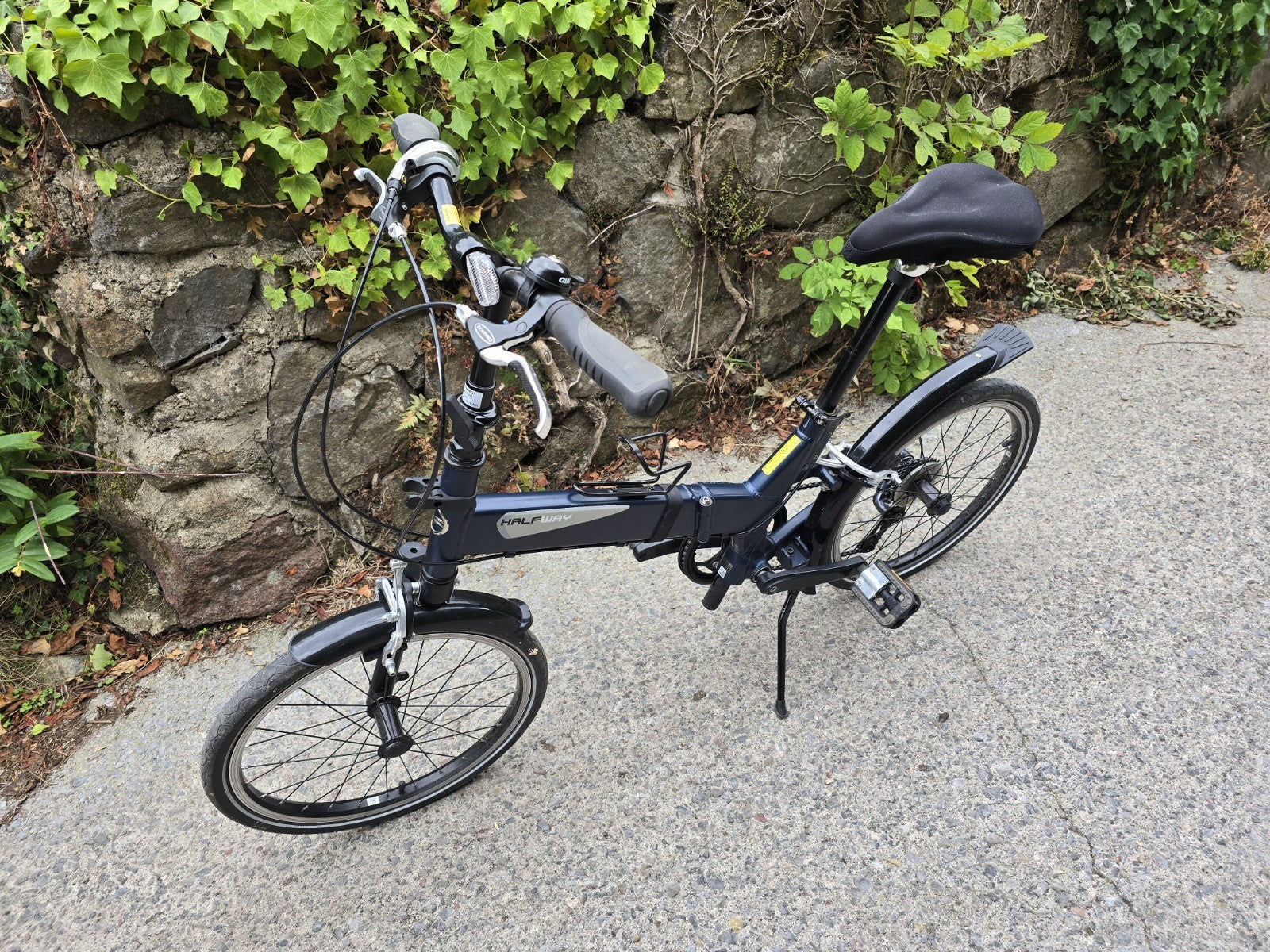 Giant Halfway Folding Bicycle Bike