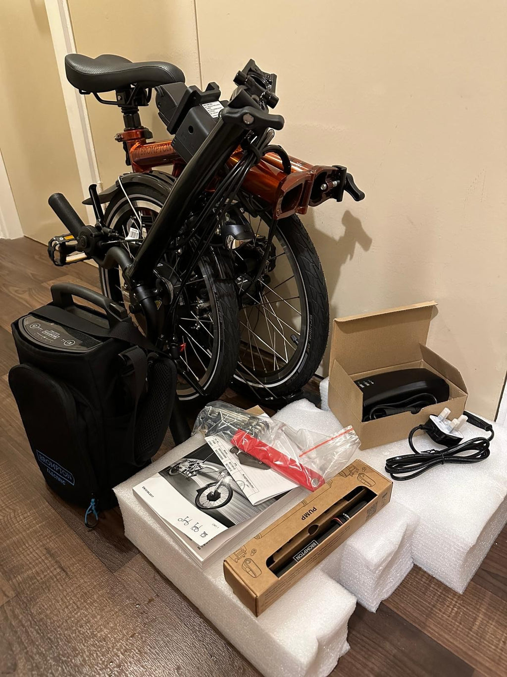Brompton Electric M6L – Beautiful FLAME Lacquer (2021) – Immaculate Condition