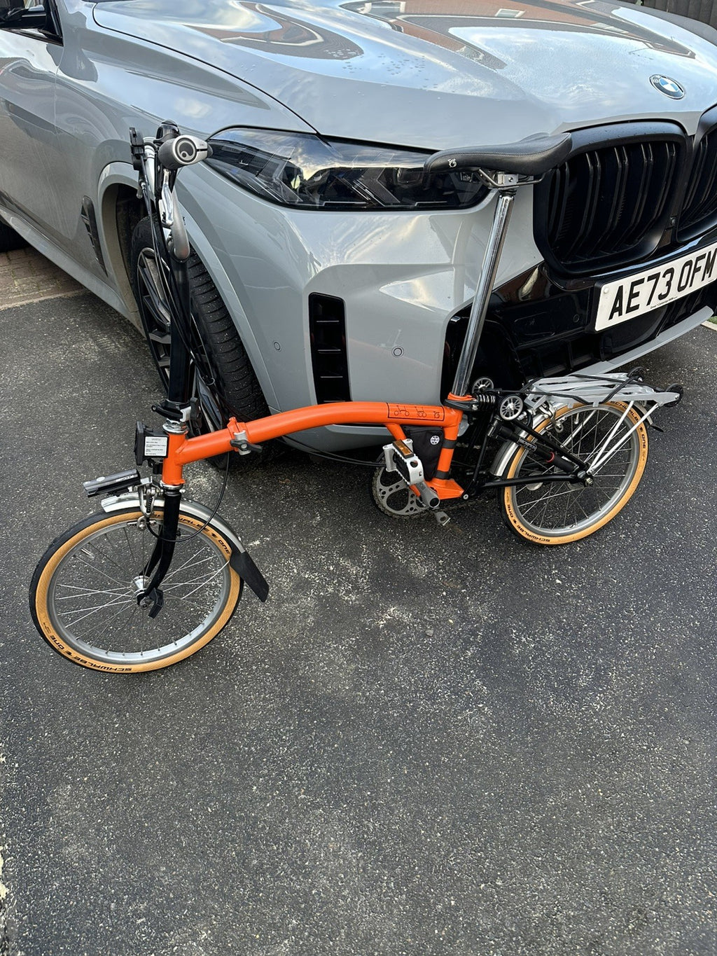 Brompton 3 speed, only used a handful of times from new, just serviced new parts