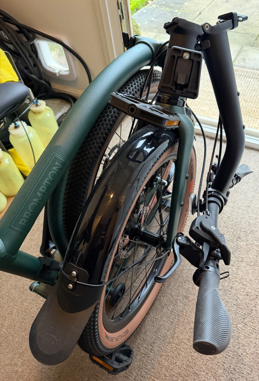BROMPTON G-LINE 8-SPEED W/ROLLER RACK - FOREST GREEN - MEDIUM (07/2025)