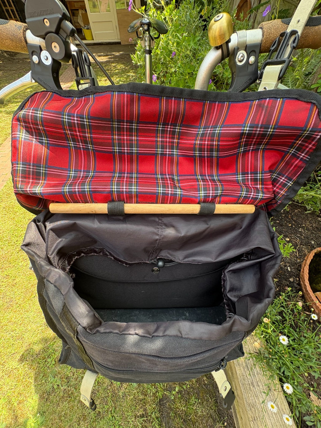 ARCC Electric Brompton Jubilee Limited Edition w/Carradice 25L City Folder Bag