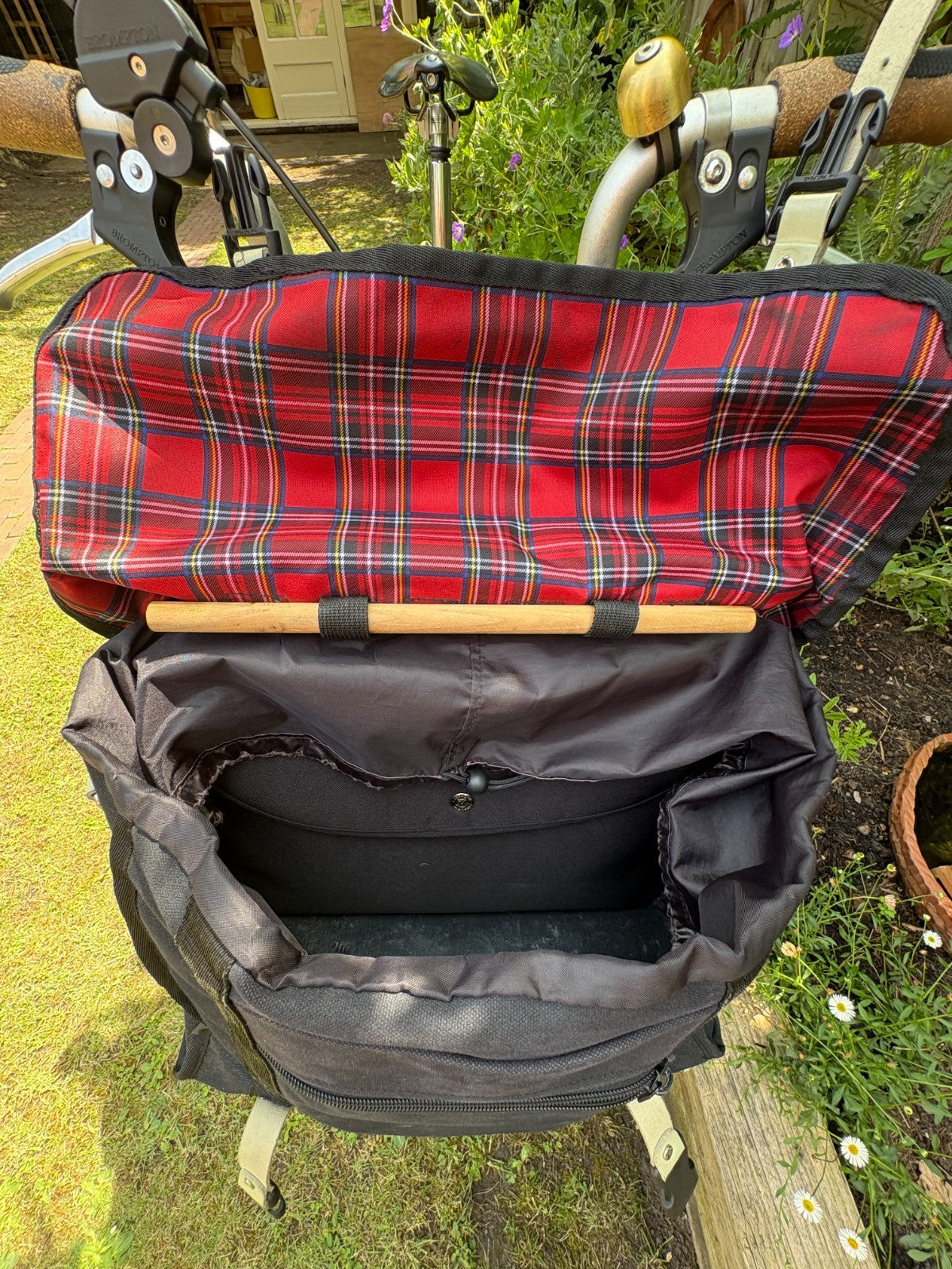 ARCC Electric Brompton Jubilee Limited Edition w/Carradice 25L City Folder Bag