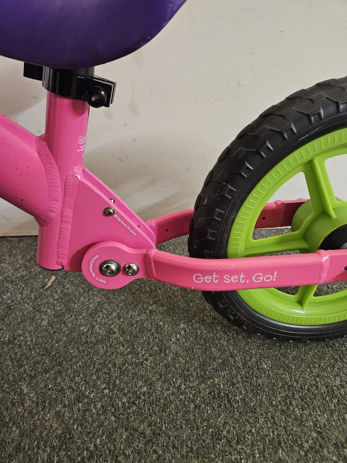 Trunki Folding Balance Bike 12" Wheel - Pink