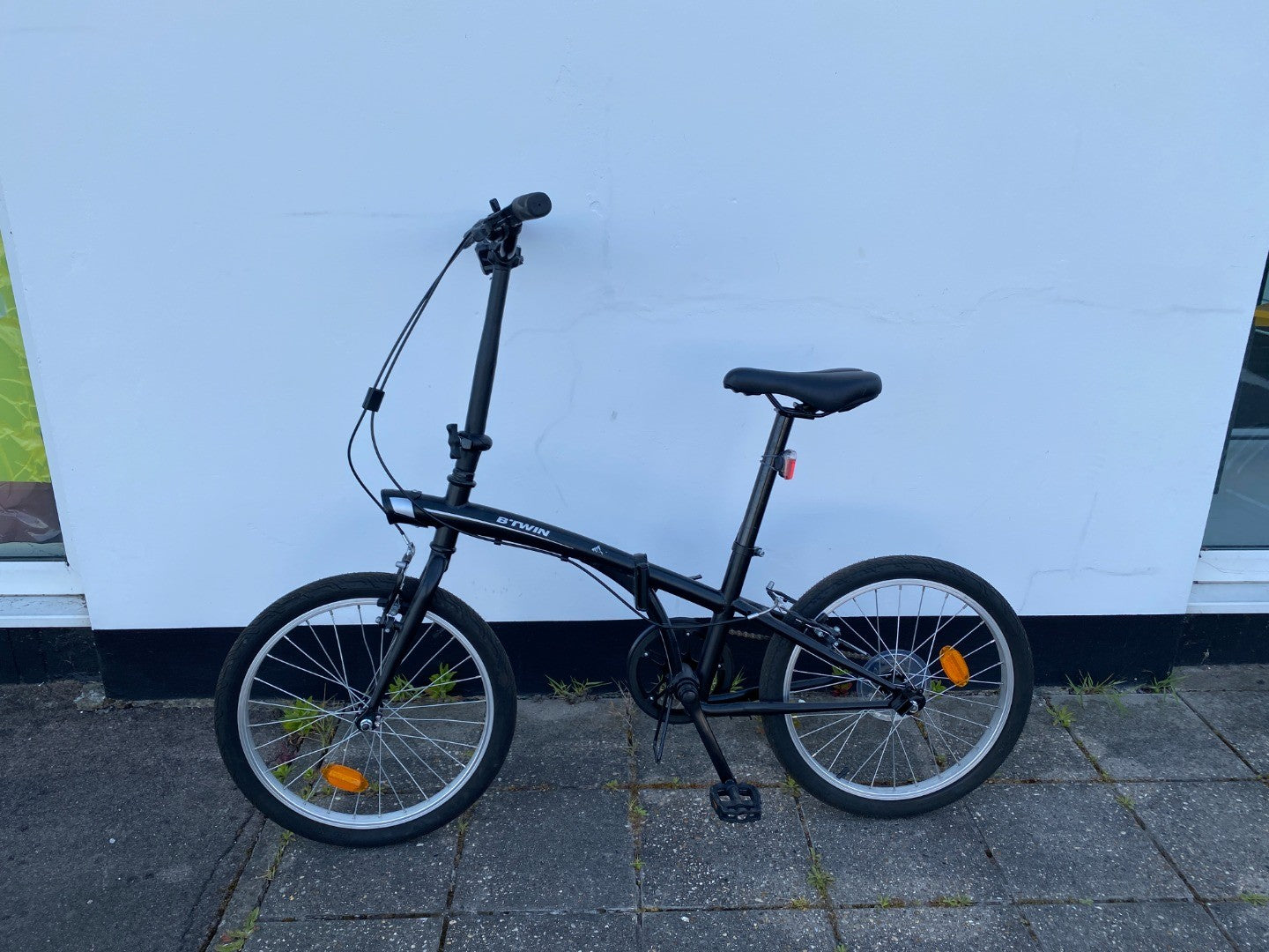 BTWIN Tilt 100 Folding Bike (collection only)
