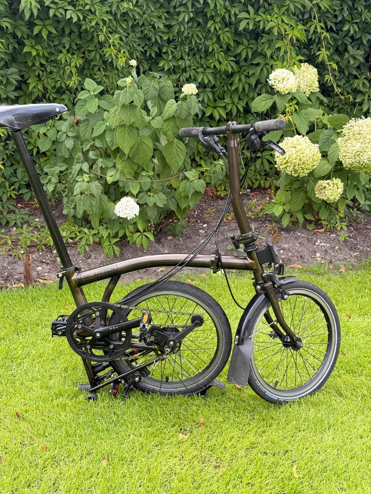 Brompton S6L Black Edition Black Lacquer 6 Speed Brooks B17 + Pump