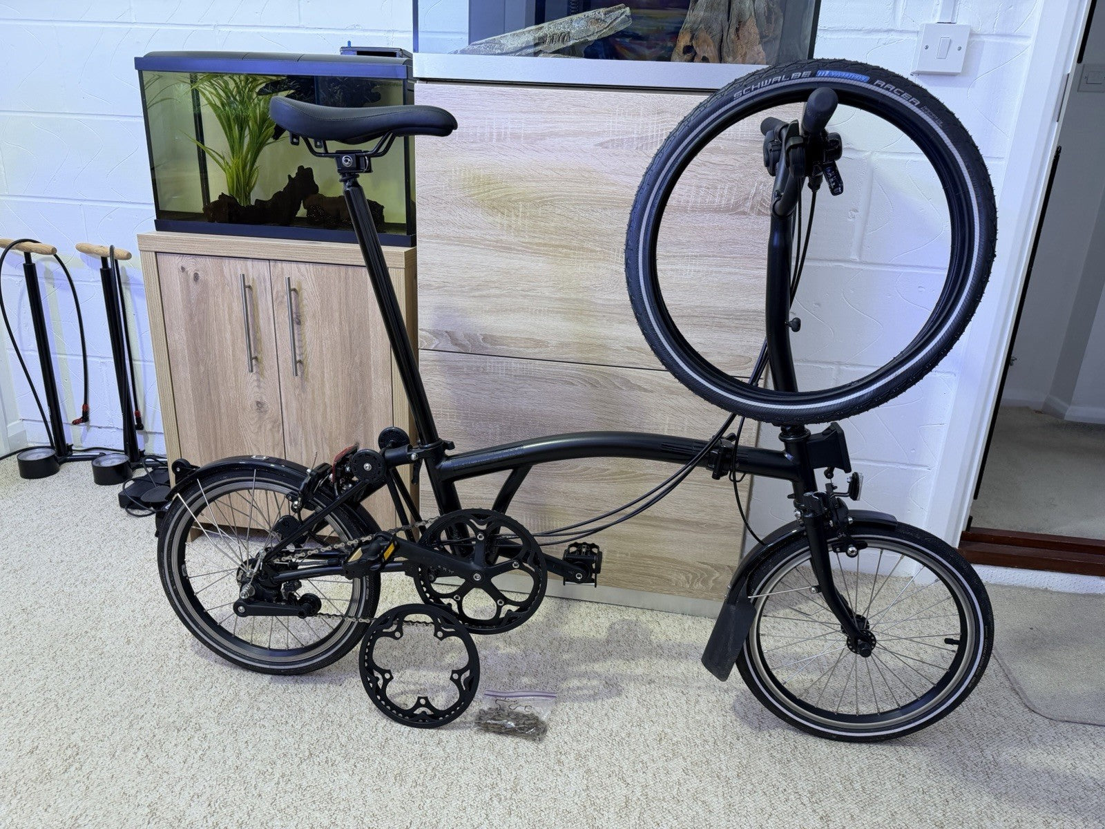 2025 Brompton C Line 6 Speed, Mid-Bar Black