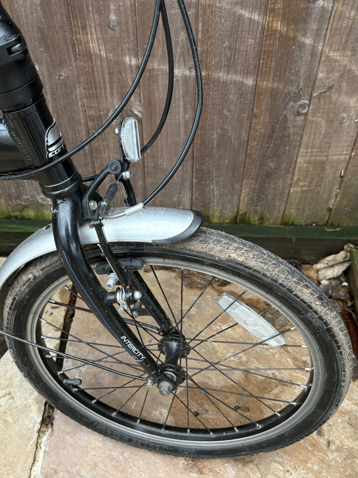 Carrera Intercity 20'' Unisex 8-Speed Folding Bike Black