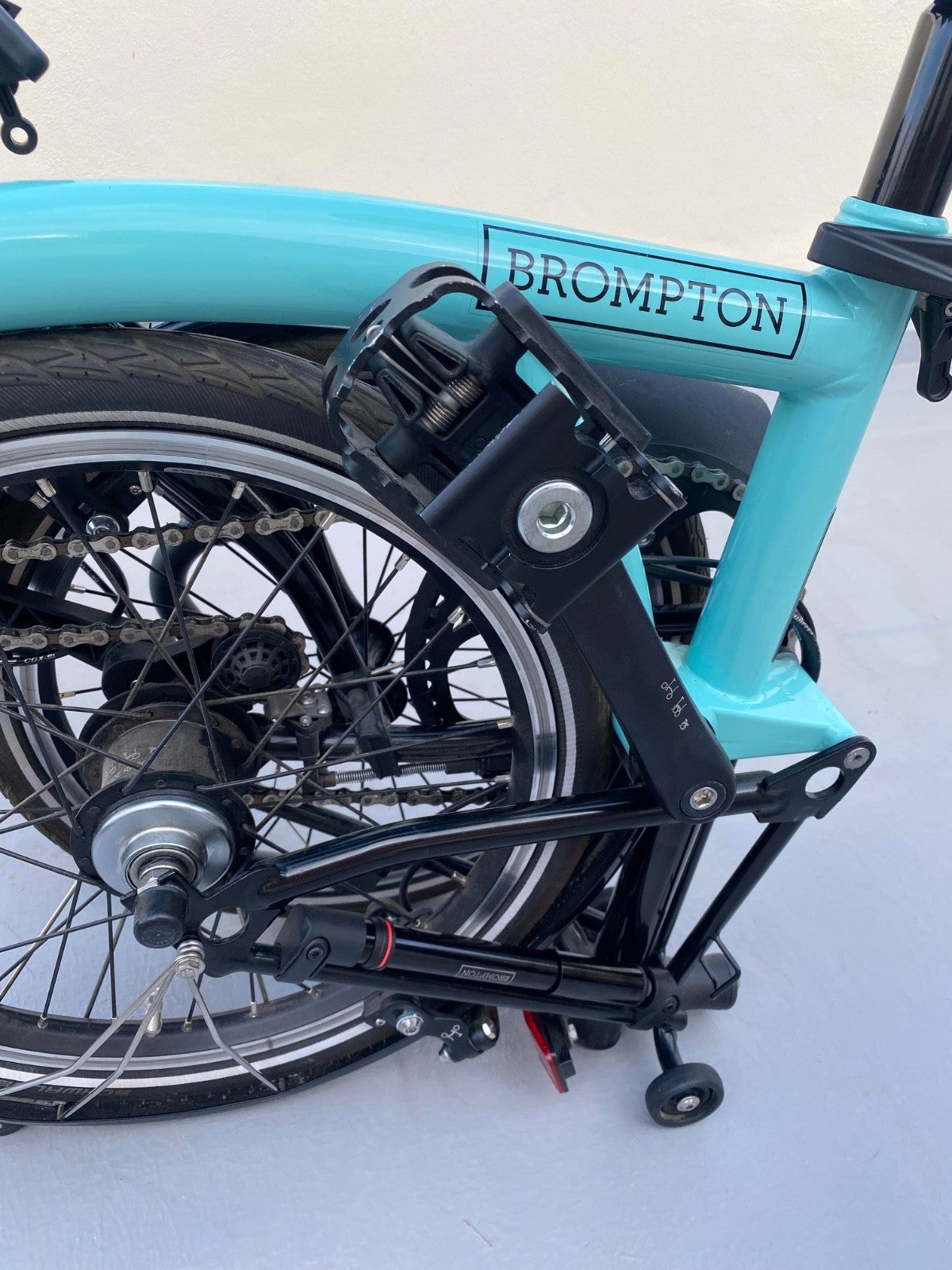 Brompton C Line 6 Speed Folding Bike Turkish Blue black edition Mid Bar