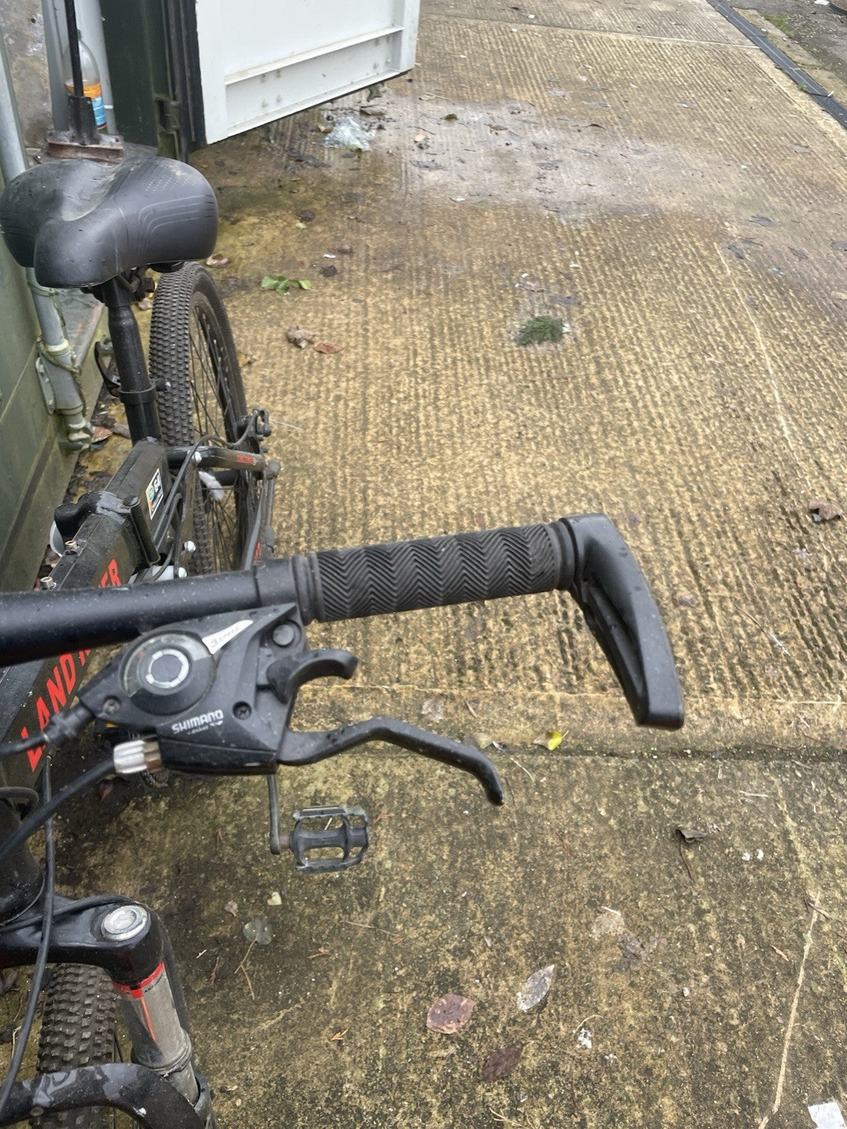 Land Rover G4 Challenge Folding Mountain Bike Black