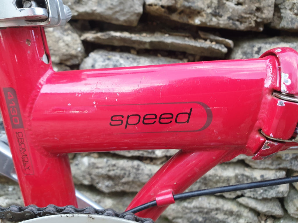 Dahon Speed D7 with pump in the Seatpost. 7 speed rapid rise gears.