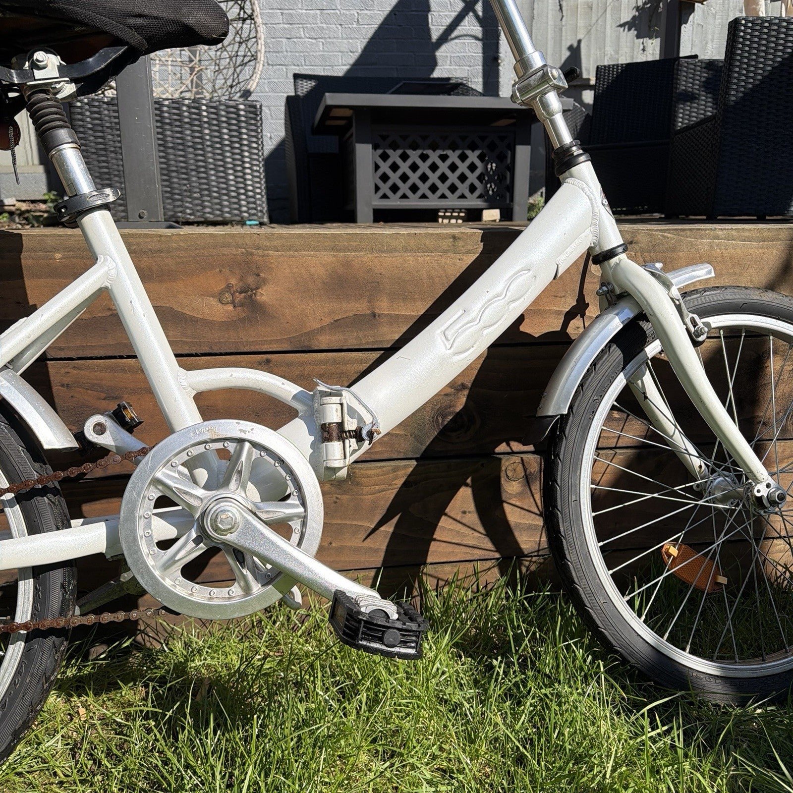 FIAT 500 Foldable Bicycle & Carry Bag White