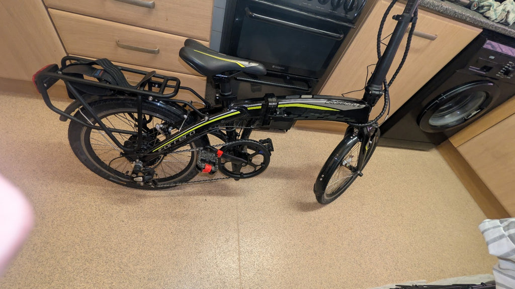 Carrera Cross City Unisex  Folding Bike Halfords