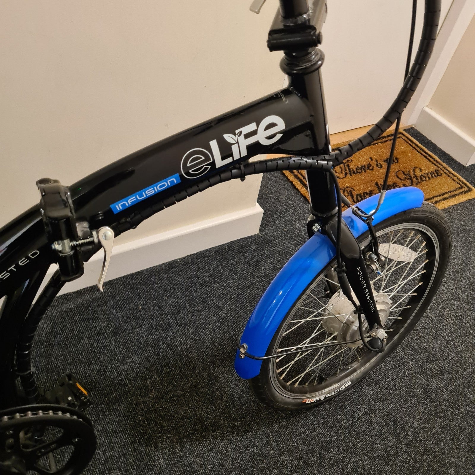elife Infusion Power Assisted Folding Bike 153cm × 30cm x 94cm L/ W/H Used Once