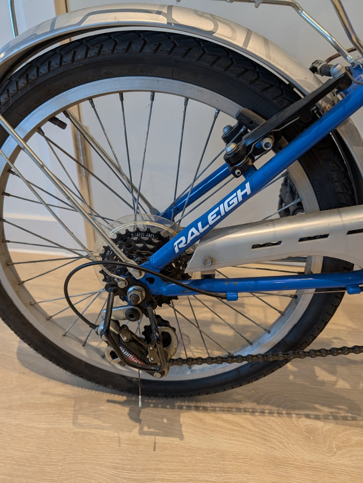 IKEA Raleigh Fold-Up Bike - lock and cable included
