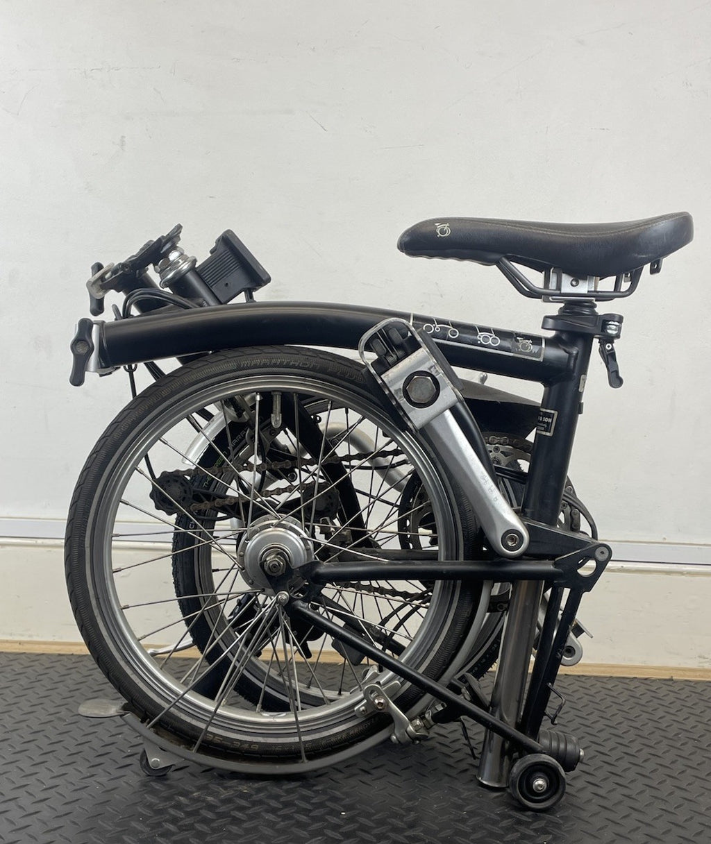 Brompton M6L Folding Bike - Black