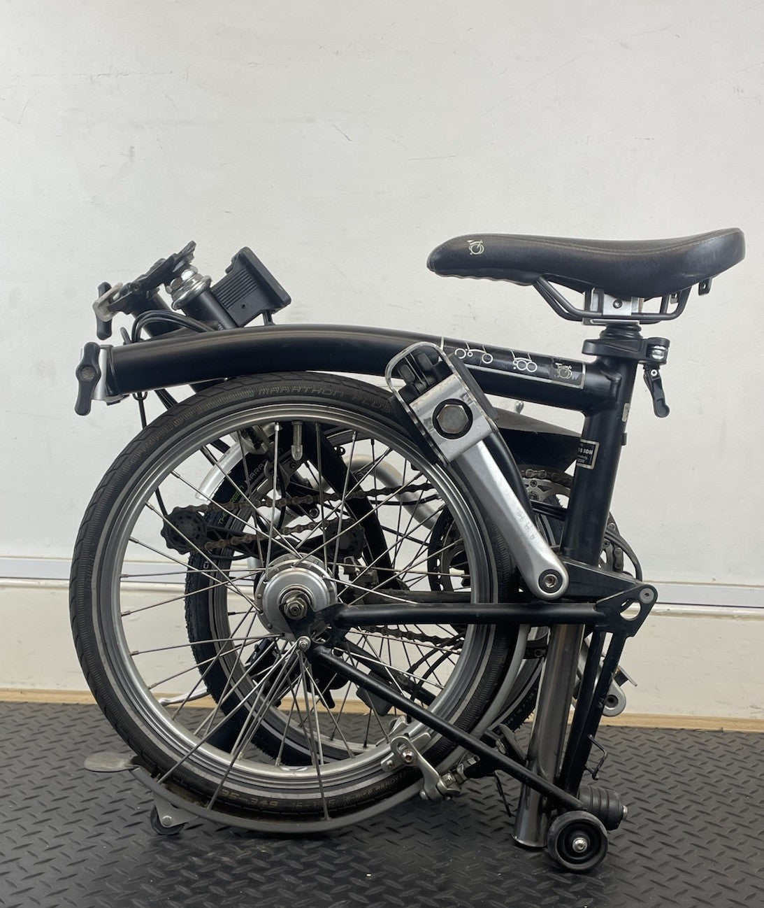 Brompton M6L Folding Bike - Black