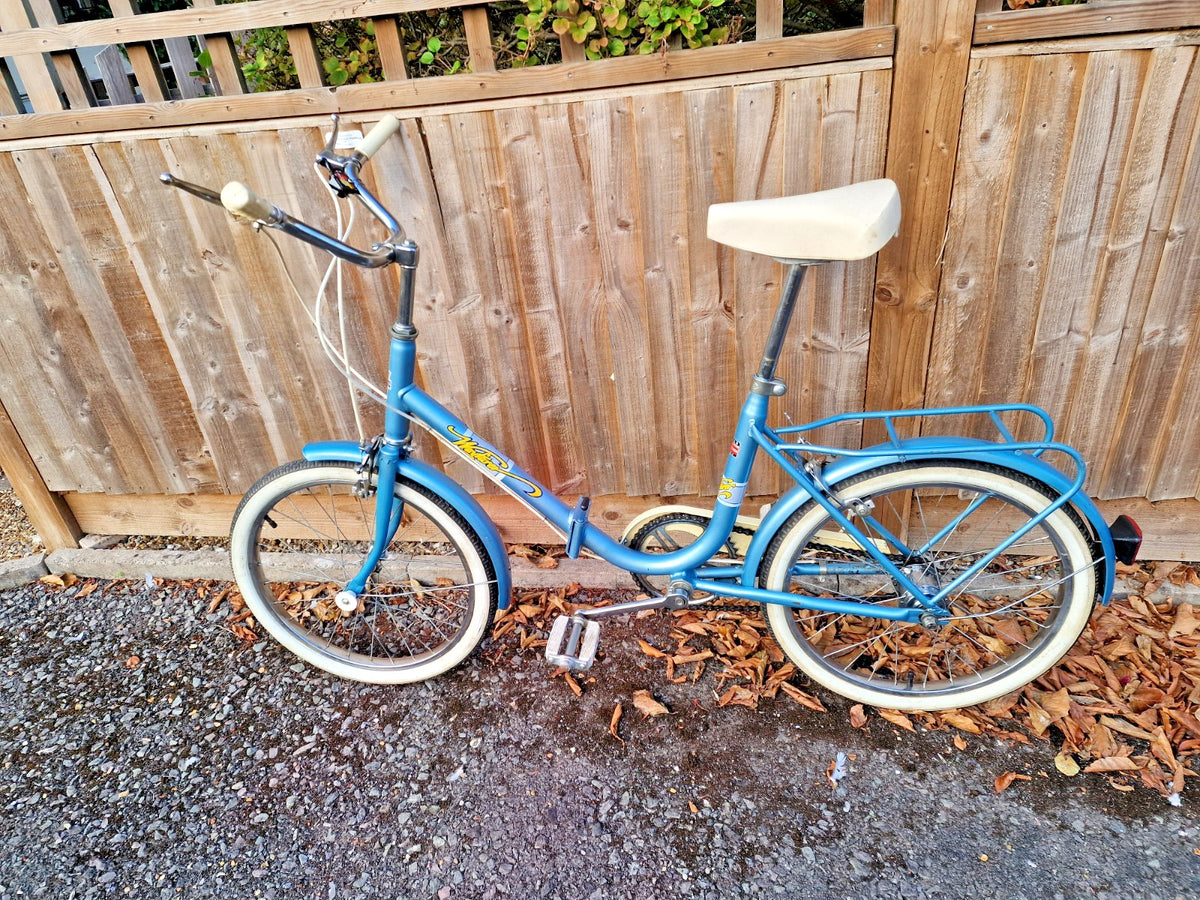 vintage APOLLO WAYFARER  3 Vintage Folding BLUE Bike,3 speed 20’ wheels,PRISTINE