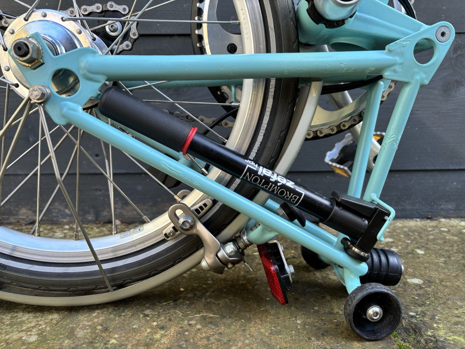 Brompton M3L folding bike C Line Equivalent in Turkish Green - Hardly Used